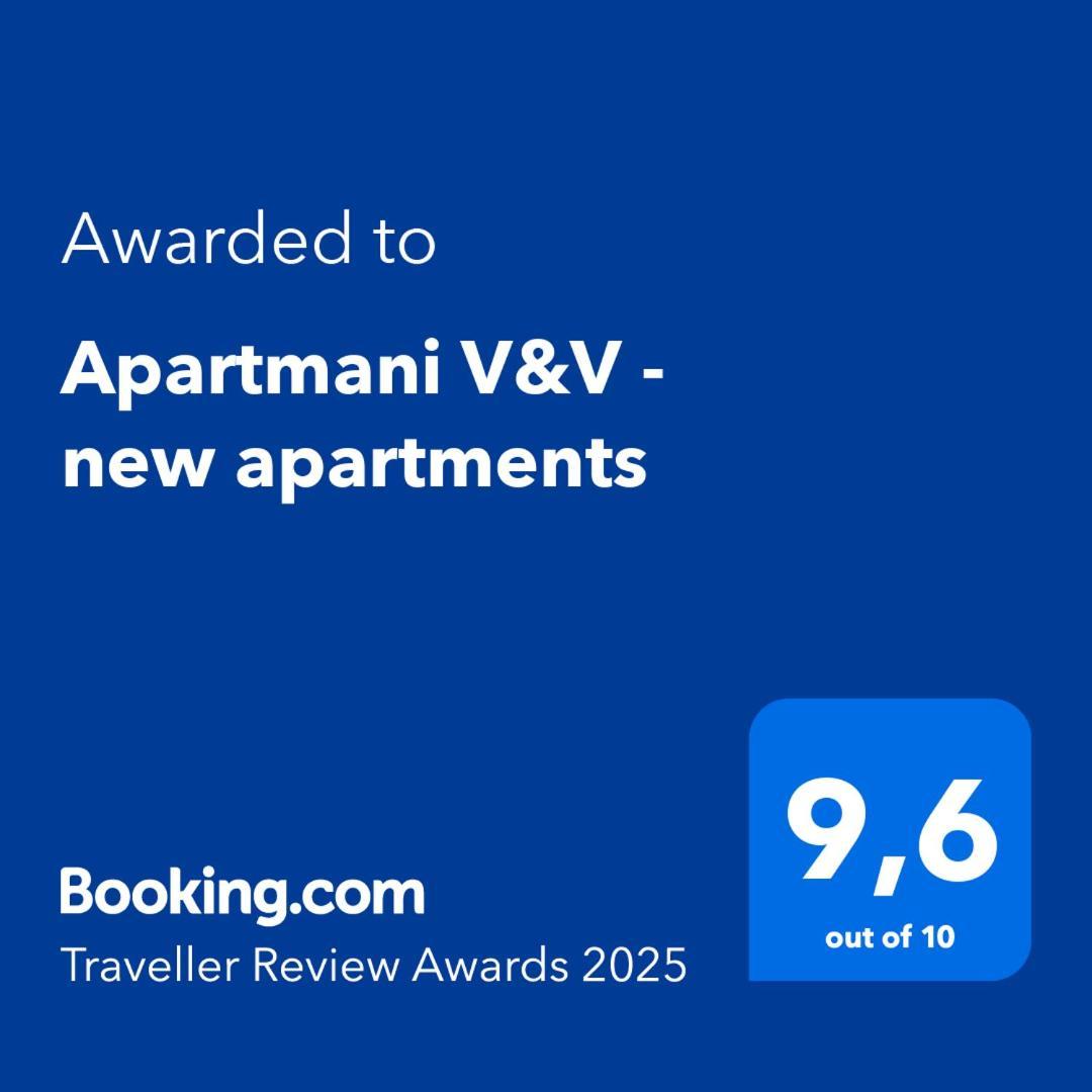 Apartmani V&V - New Apartments Murter Bagian luar foto